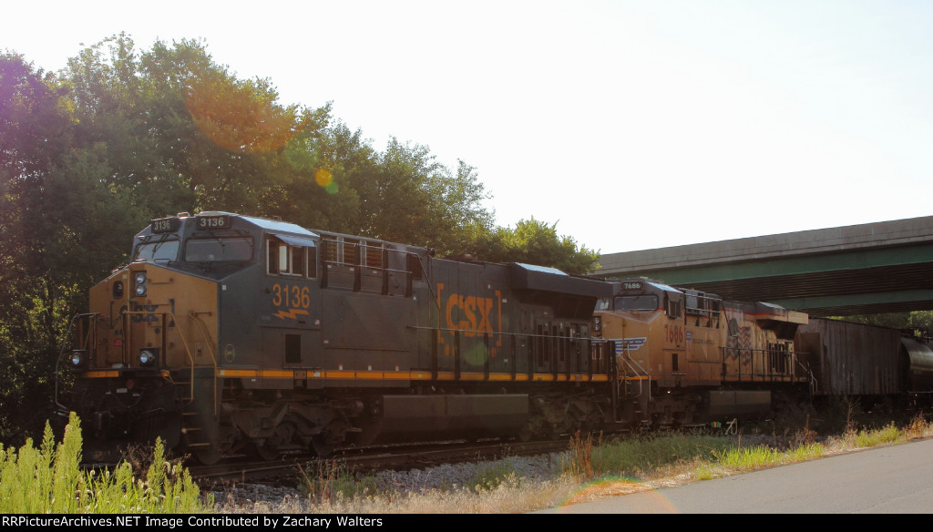 CSX 3136 UP 7686